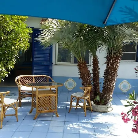 La Marina Gardens *