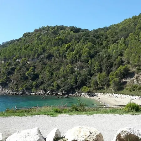 公寓 La Marina Gardens